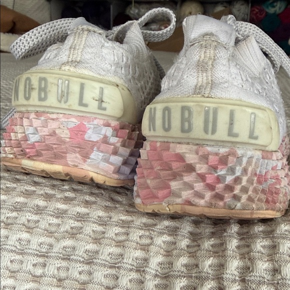 Women’s NOBULL sneakers - Picture 3 of 4